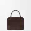 Amazona 180 Tasche in mittlerer Grösse aus Wildleder Amazona 180 Tasche in mittlerer Grösse aus Wildleder
