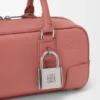 Amazona 23 Cropped-Tasche aus glänzendem Kalbsleder Amazona 23 Cropped-Tasche aus glänzendem Kalbsleder