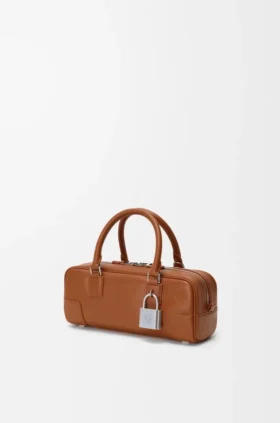 Amazona 23 Cropped-Tasche aus glänzendem Kalbsleder
