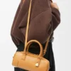 Amazona 23 Cropped-Tasche aus Nappa-Kalbsleder Amazona 23 Cropped-Tasche aus Nappa-Kalbsleder