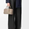 Amazona 23 Tasche aus weichem, genarbtem Kalbsleder