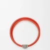 Anagram Bombé Twist-Armband aus Kalbsleder Anagram Bombé Twist-Armband aus Kalbsleder