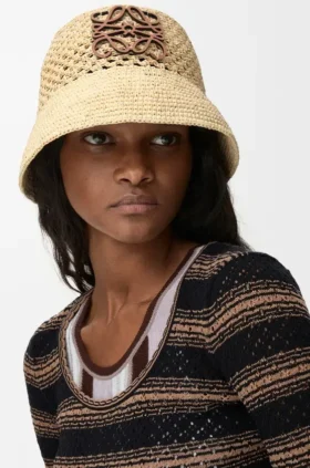 Anagram-Bucket-Hut aus Raffia und Kalbsleder