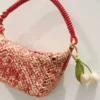 Blumenanhänger aus klassischem Kalbsleder Blumenanhänger aus klassischem Kalbsleder