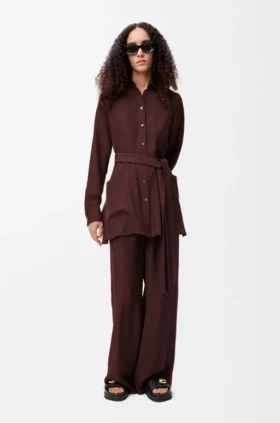 Bluse aus Seide mit Gürtel