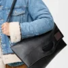 Bob Folded Tote Bag aus glänzendem, geschmeidigem Kalbsleder Bob Folded Tote Bag aus glänzendem, geschmeidigem Kalbsleder