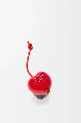 Cherry-Anstecknadel