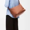 Cubi Crossbody-Tasche aus geschmeidigem, glattem Kalbsleder und Jacquard Cubi Crossbody-Tasche aus geschmeidigem, glattem Kalbsleder und Jacquard