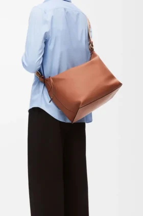 Cubi Crossbody-Tasche aus geschmeidigem, glattem Kalbsleder und Jacquard