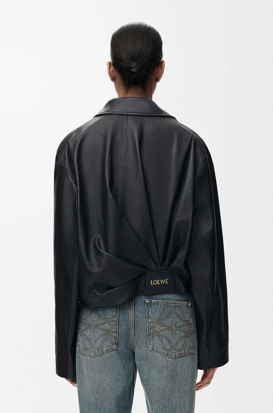 Drapierte Jacke aus Nappa-Lammleder Drapierte Jacke aus Nappa-Lammleder