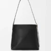 Drapierte Tote Bags aus weichem Nappa-Lammleder Drapierte Tote Bags aus weichem Nappa-Lammleder
