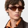 Dreieckige, schmale Sonnenbrille Dreieckige, schmale Sonnenbrille
