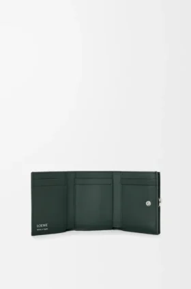 Dreifach gefaltetes Portemonnaie aus Kalbsleder mit Pebble-Prägung