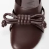 Flamenco-Knoten-Mule aus Lammleder