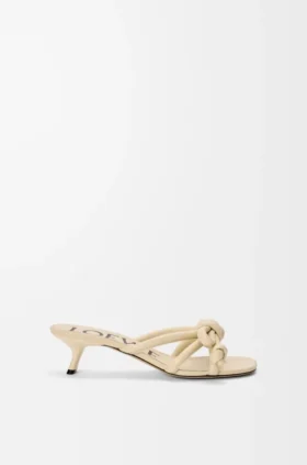 Flamenco-Knoten-Sandale aus Lammleder