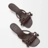 Flamenco-Knoten-Sandale aus Lammleder