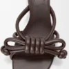 Flamenco-Knoten-Sandale aus Lammleder