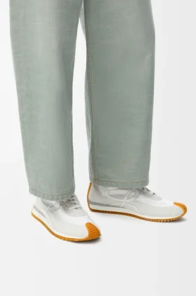 «Flow Runner» aus Nylon und Wildleder