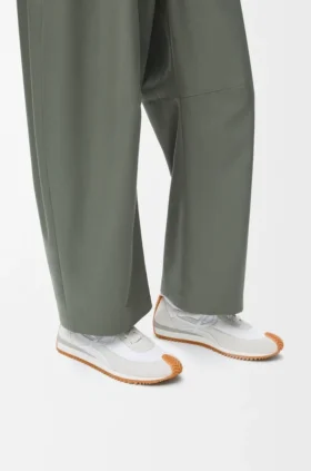 «Flow Runner» aus Nylon und Wildleder