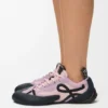 Grip-Sneaker aus Nylon und Wildleder Grip-Sneaker aus Nylon und Wildleder