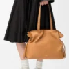 Grosse Flamenco-Clutch aus Nappa-Kalbsleder Grosse Flamenco-Clutch aus Nappa-Kalbsleder