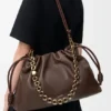 Grosse Flamenco Purse aus weichem Nappa-Lammleder Grosse Flamenco Purse aus weichem Nappa-Lammleder