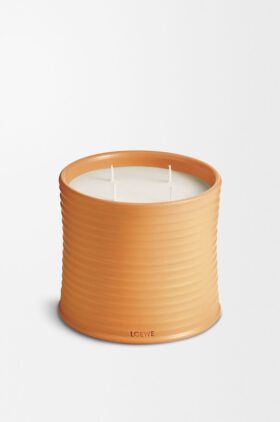 Grosse Kerze mit Orangenblüte