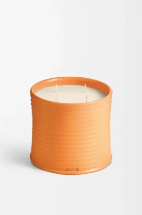 Grosse Kerze mit Orangenblüte