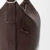 Grosse Loop Hobo aus geschmeidigem genarbtem Kalbsleder