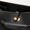 Grosse Madrid-Tasche aus geschmeidigem Kalbsleder Grosse Madrid-Tasche aus geschmeidigem Kalbsleder