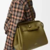 Grosse Madrid-Tasche aus geschmeidigem Kalbsleder Grosse Madrid-Tasche aus geschmeidigem Kalbsleder