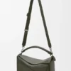 Grosse Puzzle-Tasche aus geschmeidigem genarbtem Kalbsleder Grosse Puzzle-Tasche aus geschmeidigem genarbtem Kalbsleder