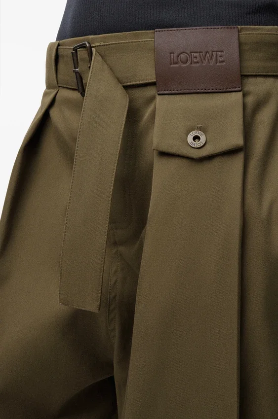 Hose aus Baumwolle und Seide Hose aus Baumwolle und Seide