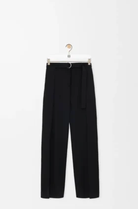 Hose mit Gürtel aus Wolle