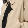 Jacke aus technischem Stoff Jacke aus technischem Stoff