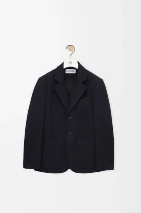 Jacke aus Wolle Jacke aus Wolle