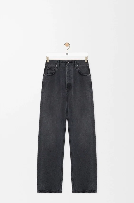 Jeans aus Denim Jeans aus Denim