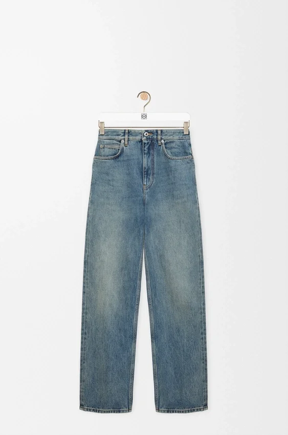 Jeans aus Denim Jeans aus Denim
