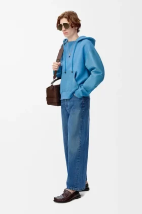 Jeans aus Denim Jeans aus Denim
