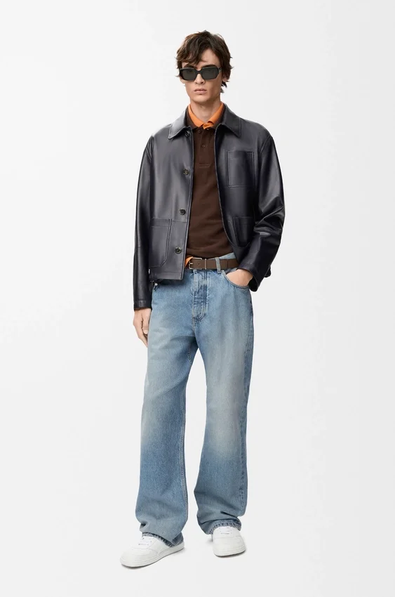 Jeans aus Denim Jeans aus Denim