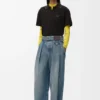 Jeans aus Denim Jeans aus Denim