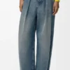 Jeans aus Denim Jeans aus Denim