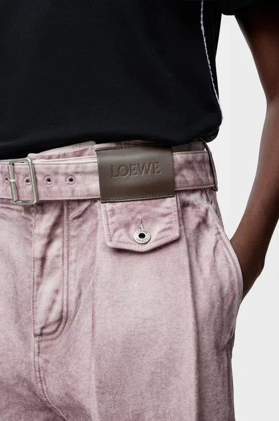Jeans aus Denim Jeans aus Denim