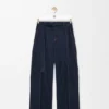 Jeans mit Gürtel aus Denim Jeans mit Gürtel aus Denim