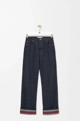 Jeans mit umgeschlagenen Säumen aus Denim