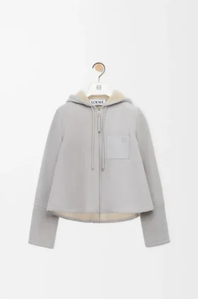 Kapuzenjacke aus Lammfell