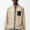 Kapuzenjacke aus technischem Shell-Material Kapuzenjacke aus technischem Shell-Material