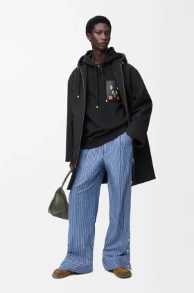 Hoodie in lockerer Passform aus Baumwolle