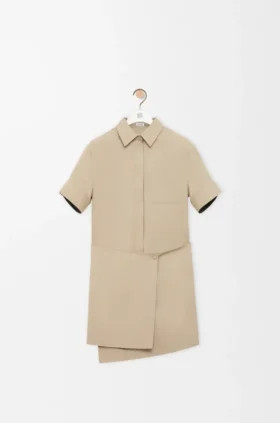 Kleid aus Baumwolle und Seide Kleid aus Baumwolle und Seide