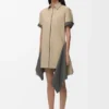 Kleid aus Baumwolle und Seide Kleid aus Baumwolle und Seide